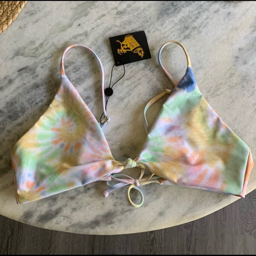 Skatie Sarah top Oahu print